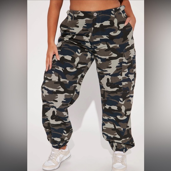 Cargo Army Pants - Picture 2 of 3